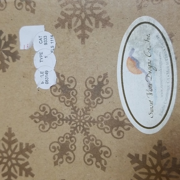 "WINTER DREAMS HOLIDAY ORNAMENT" LOVE NEW IN BOX - Picture 2 of 2